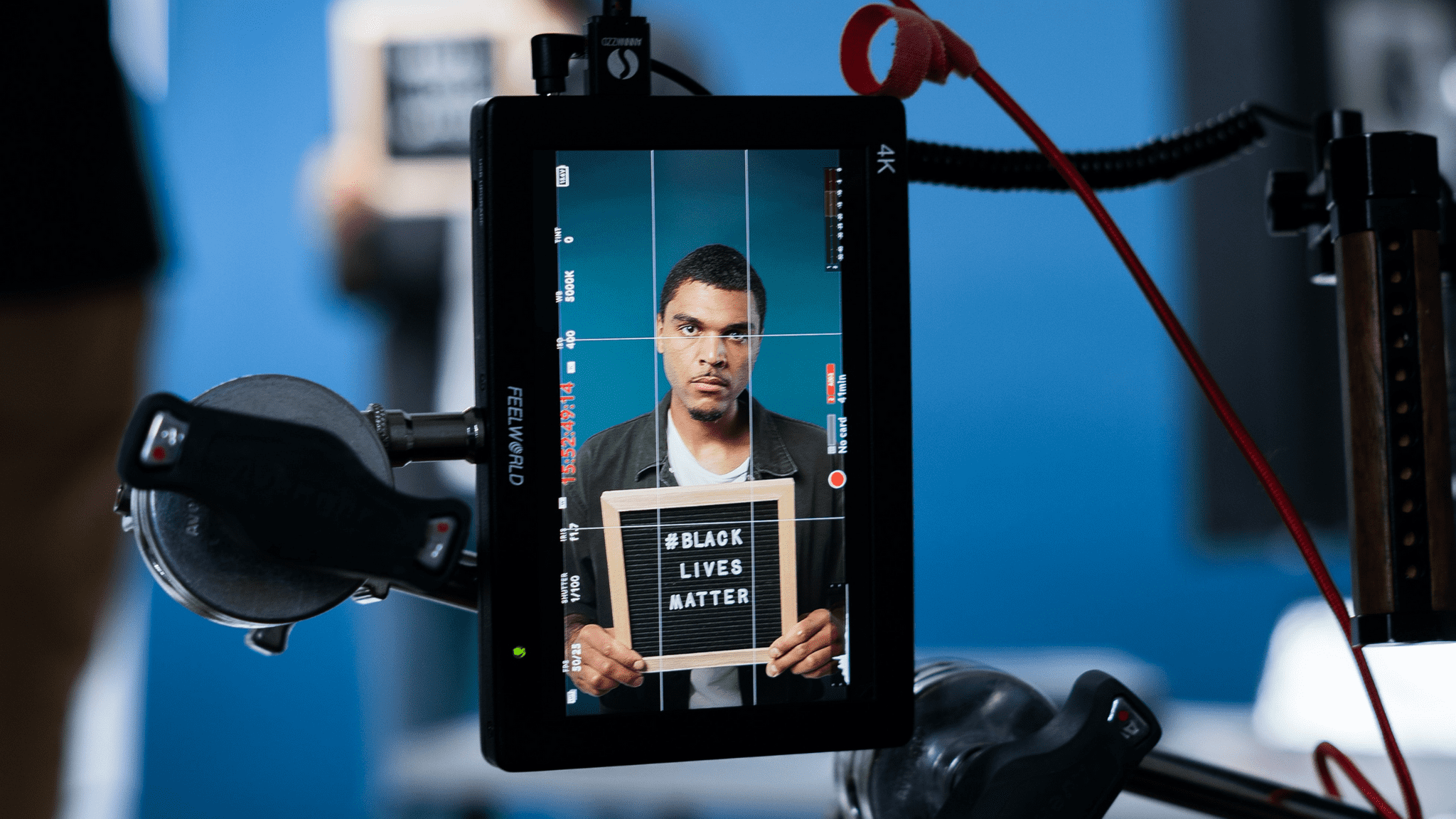 Let your photographs fuel logic by choosing photojournalism as your career. 